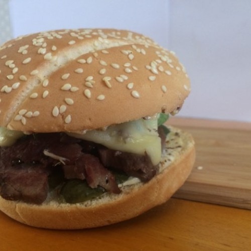 Burger  rôti de boeuf cheddar (Englishman in New-York)